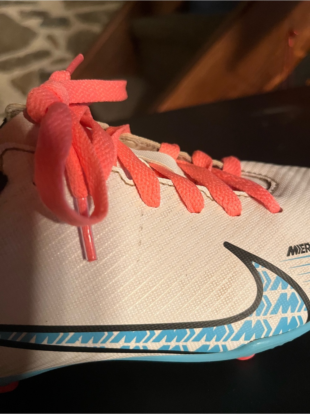 Nike - Picture 8 of 16